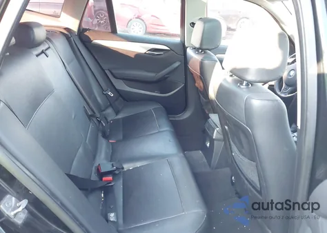 2014 BMW X1 xDrive28I из США, поврежденный, VIN WBAVL1C56EVY17863